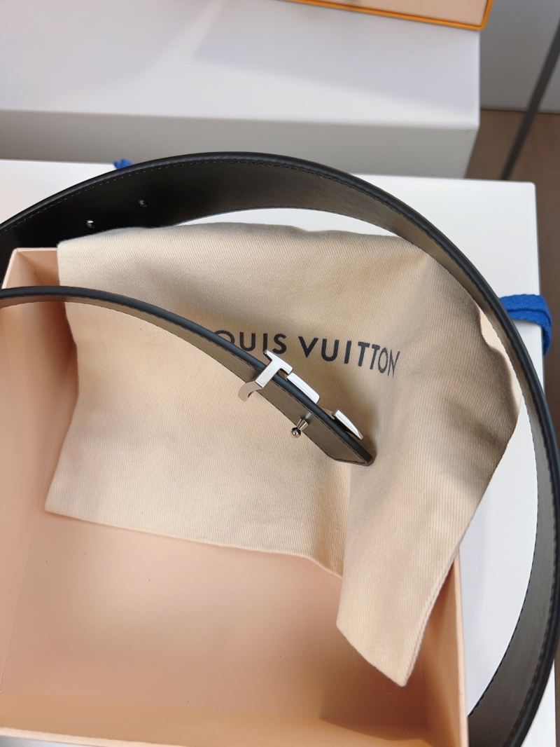l0vis Vvtt0n belts